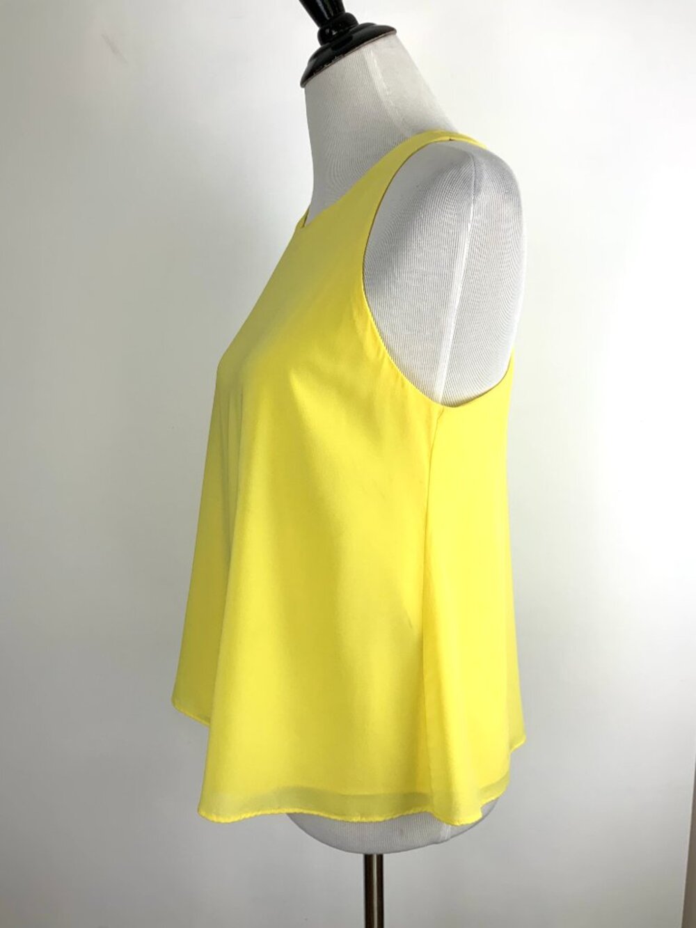 Alice + Olivia Yellow Twisted Halter Keyhole Racerback Tank Top Sz S - Picture 5 of 15